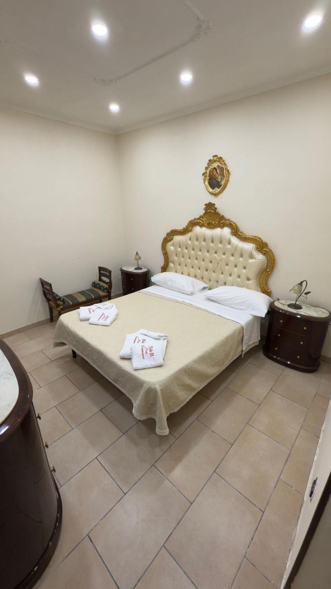 Bed and Breakfast Beb Don Gennaro Neapel Exterior foto